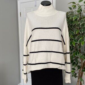 Cozy Abercrombie & Fitch Oversized Funnel Neck Sweater - Size L